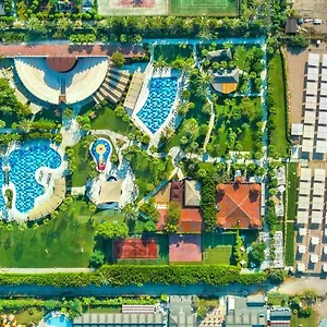 Üdülőközpont Sherwood Exclusive Lara Antalya