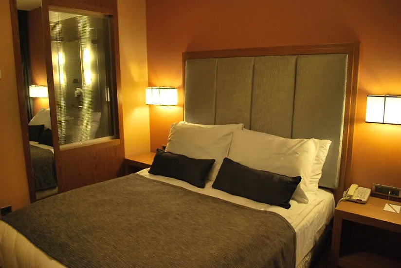 Hotel The Green Park Pendik Istanboel
